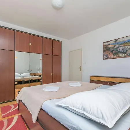 Apartments Jasna