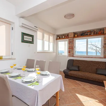 Apartments Jasna Omis