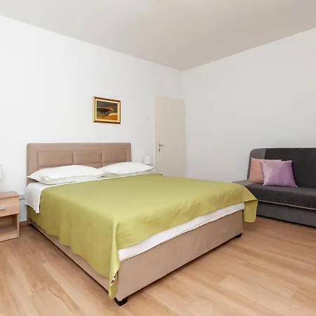 Apartments Jasna Omis