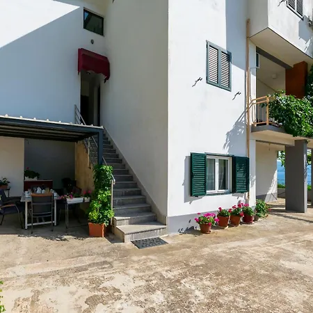 Apartment Apartments Jasna Omis